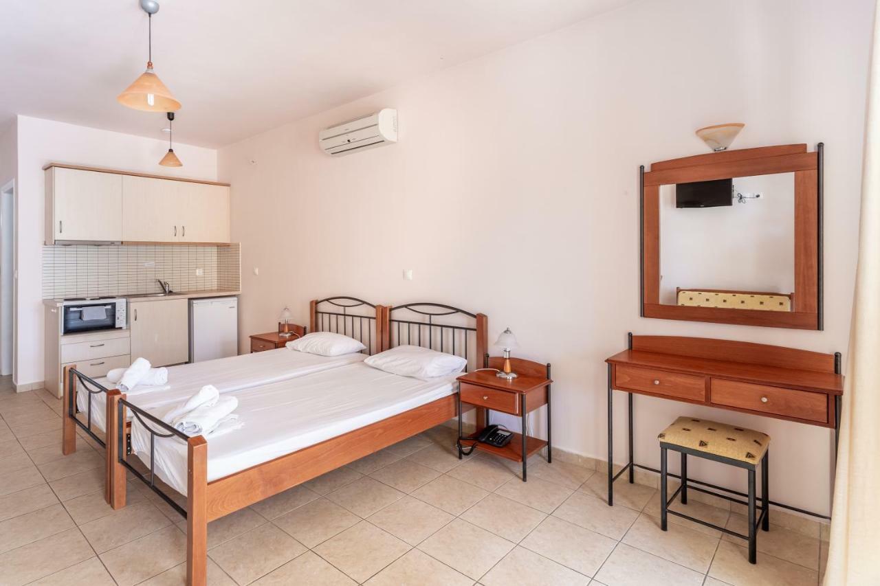 Hotel Aphrodite Stoupa Ngoại thất bức ảnh